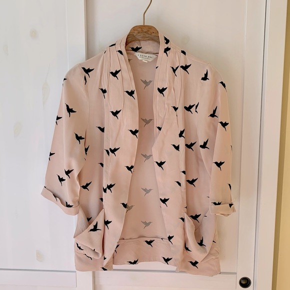 Hollister Cropped Sleeve Light Pink Jacket - Picture 2 of 5